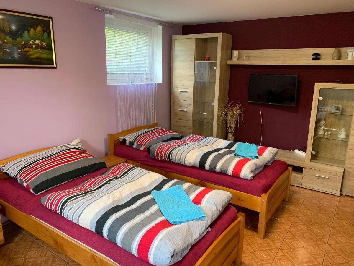 Pension Milada Klecany Екстер'єр фото